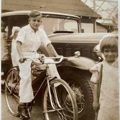 Ann, My mom Rose, Bill, Veronica with the broom, mom said they were always outside sweeping the sidewalk and driveway