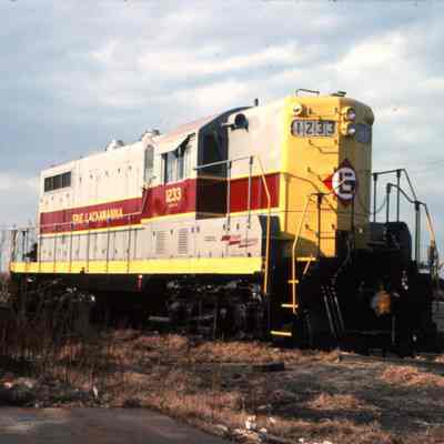 Erie Lackawanna #1233 at Croxton Yard