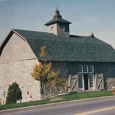 Fall Barn