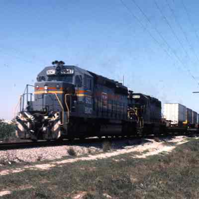 Seaboard Coast Line #8047 and #1561 at West Palm Beach, FL