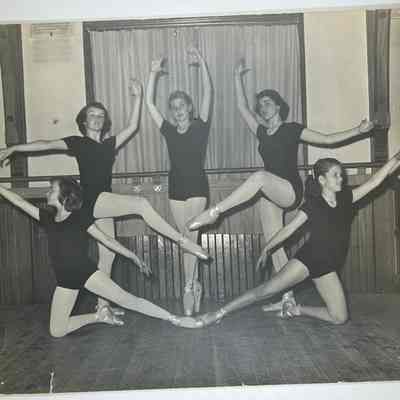 Darlington School of Ballet: photo of teenage students