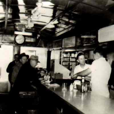 Pal's Diner Interior