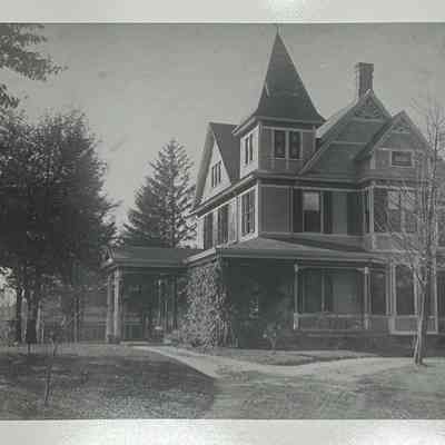 Winter House and Park