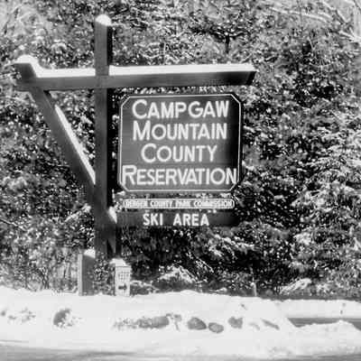 Campgaw Mountain Reservation sign