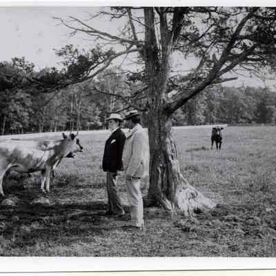 Uncle A. Cushing (L, see 3-15 and 3-16), E.F. Carpenter (R), at Valley Farm