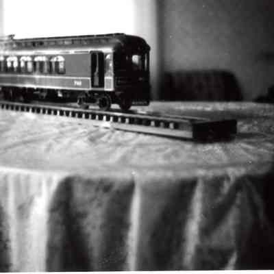 Trolley model: Origformat: Artifact