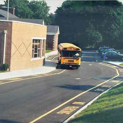 Photo of the side exterior of Betsy Ross Elementary School