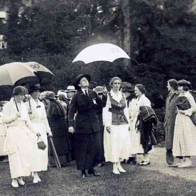 Vassar College graduation, 1902 with marching band