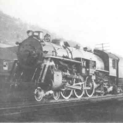 Erie #2509 leaving Hillburn, NY