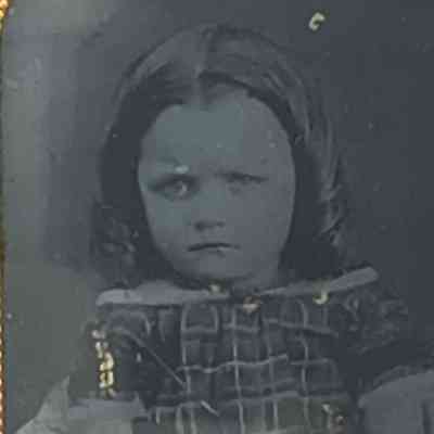 Minnie Campbell Hopper as a child