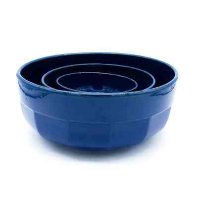 Set of Three Nesting Casserole Dishes | Ensemble de trois plats de cuisson gigognes