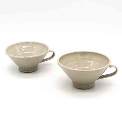Pair of Cups | Paire de tasses