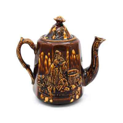 Teapot - Rebecca at the Well | Théière - Rebecca au puits