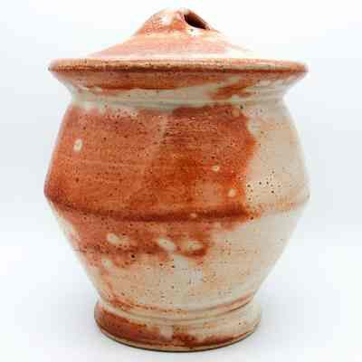 Covered Jar | Contenant couvert