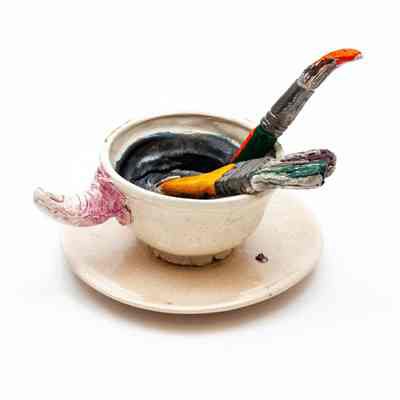 Cup with Brushes | Tasse avec Pinceaux