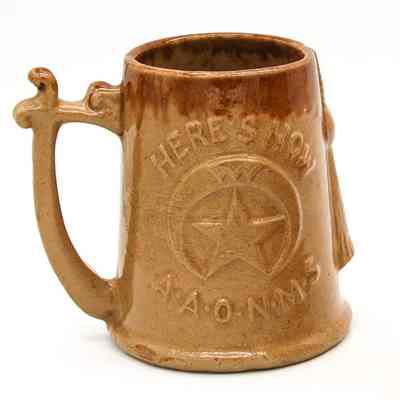 Pair of Shriner's Mugs | Deux tasses Shriner