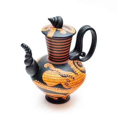Coffeepot with Octopus Design | Cafetière avec motif de pieuvre