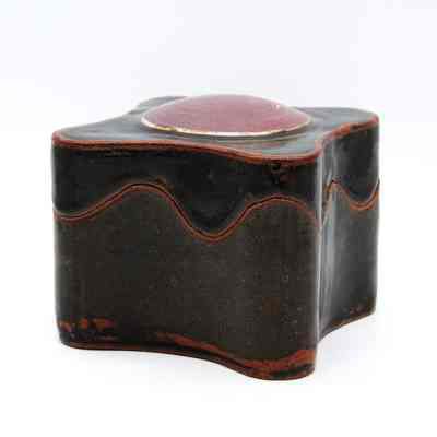 Square Covered Box | Boîte Carrée avec Couvercle