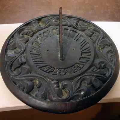 Speedwell 12-inch diameter sundial: Photo by John Dumville