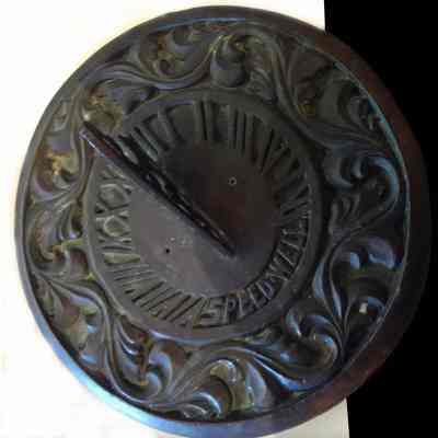 Speedwell 12-inch diameter sundial: Photo by John Dumville