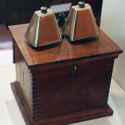 New England Telephone Desktop Ringer - from T.N. Vail's Mansion (283)