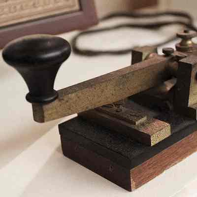 Telegraph key - 3/4 photo