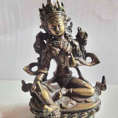 Tara statuette
