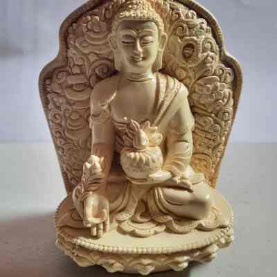 Auspicious Medicine Buddha Statuette