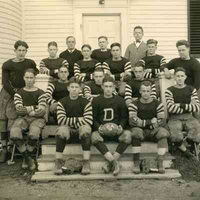 Football team varsity 1919