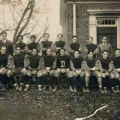 Football team varsity 1926