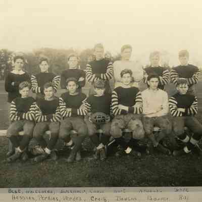 Football team junior school 1927