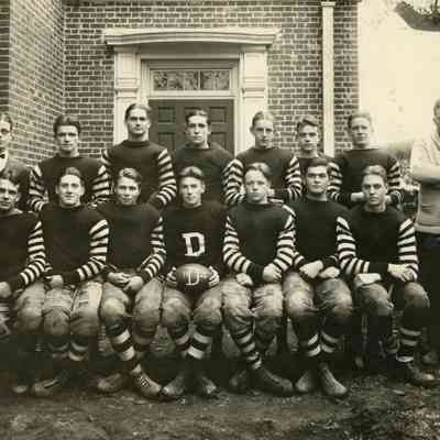 Football team varsity 1923