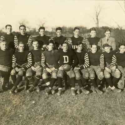 Football team varsity 1925