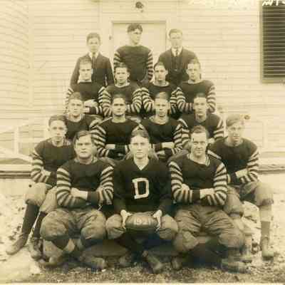 Football team varsity 1921