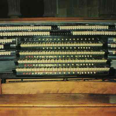 Organ Console