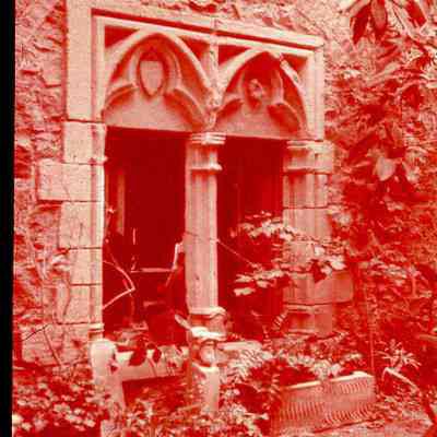 NKsl-156 HM413 French Knights Temple window