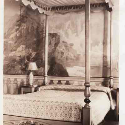 GRM p(23b) Irene's bedroom
