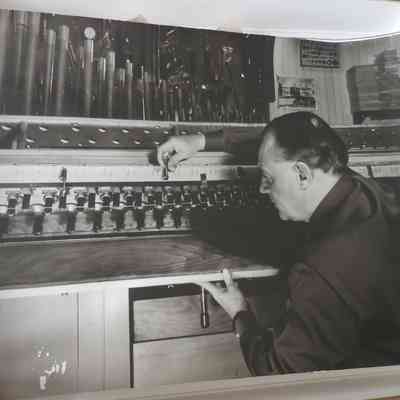 JHHJr working on organ