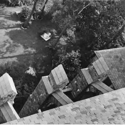 Buttresses from Zalessky window