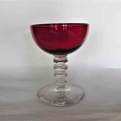 Red Wine Glass with Clear Ribbed Stem