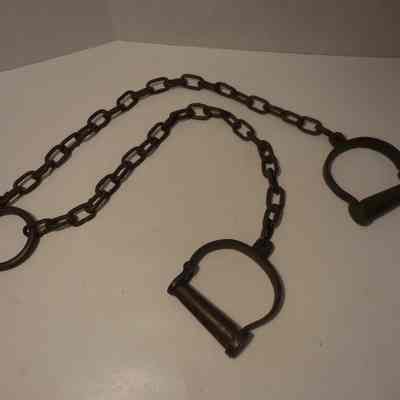 Iron Foot Shackles