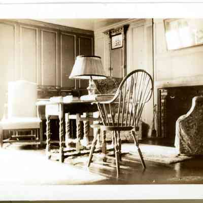 1930-1965 guest sitting room