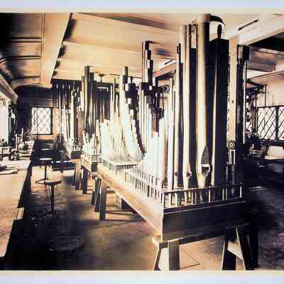 1911 ca Pt Radio Laboratory Workshop with organ pipes, copy(1)