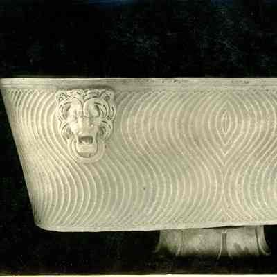1st-3rd c. Lion Sarcophagus/Bathtub