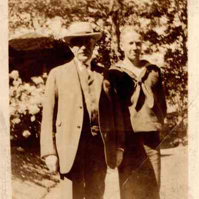 1918 JHHSr & Richard 'Dick' Hammond in naval uniform