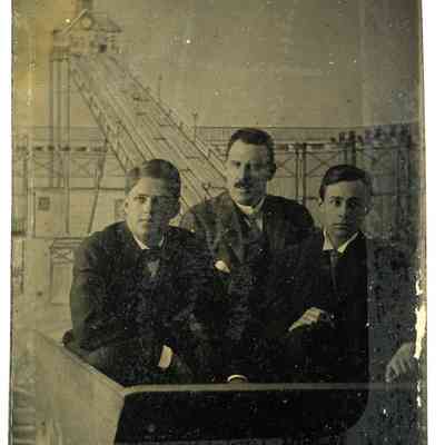 JHHSr with Sorio & unknown man in mine cart
