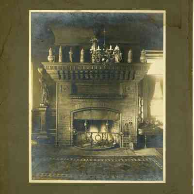 unk Gilded Age room