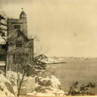 Bungalow in snow (ca 1925)