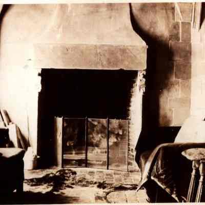 GRM p(11b) Sun Room facing fireplace