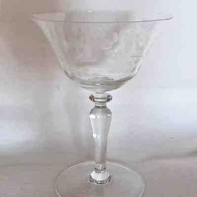 Etched Clear Wine Glass